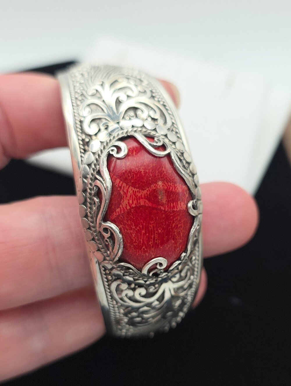 Sarda 925 Sterling Silver Red Sponge Coral Bali Cuff Bracelet Bold Statement - Picture 12 of 13